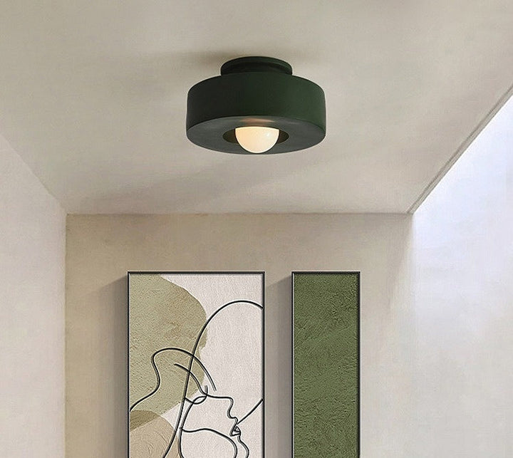 Nordic Minimalist Ceiling Mounted Personalized Lighting FixturesProduct information:
 
 Light color: no light source, warm light, three colors
 
 Voltage: 220V
 
 Style: Nordic
 
 Applicable space: bedroom, dining room

Packing l0nullLofineNordic Minimalist